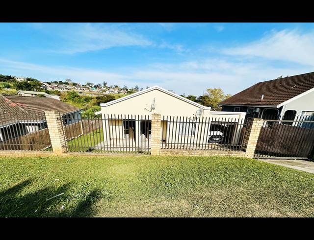 4 BEDROOM FREEHOLD FOR SALE IN EASTWOOD